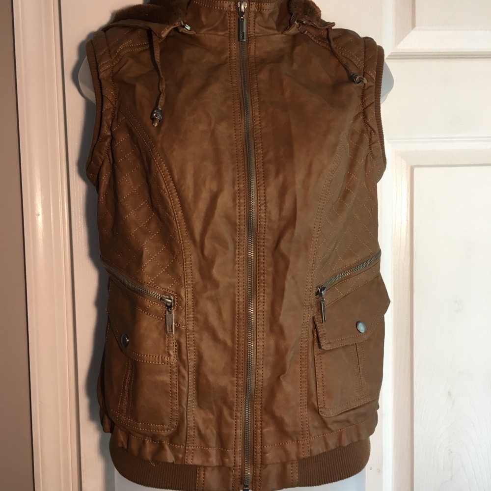 Downtown Coalition hooded vest - Medium